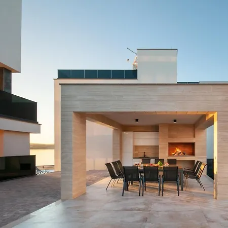 In With Sea View, Terrace, Air Conditioning, Wifi 5176-3 * Vir